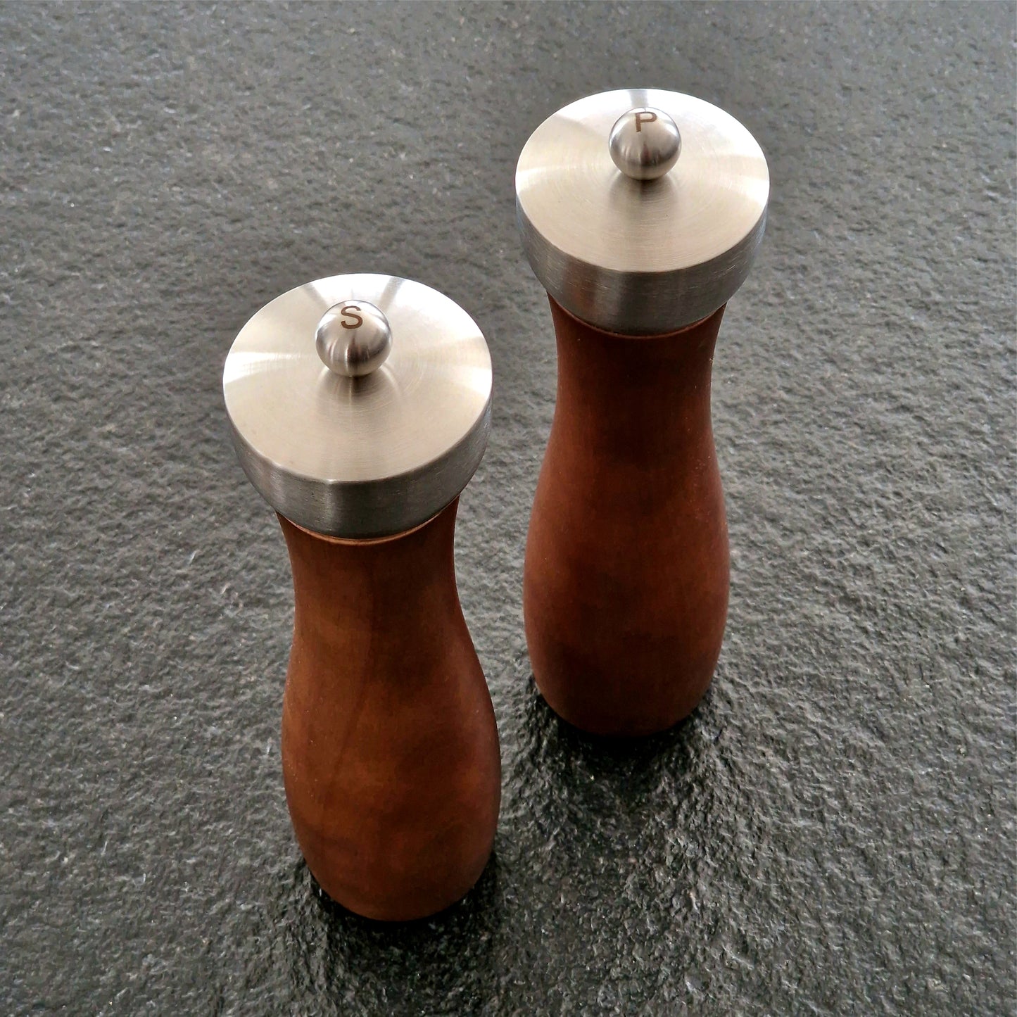 Salz- & Pfeffermühle - BROWN PIN -